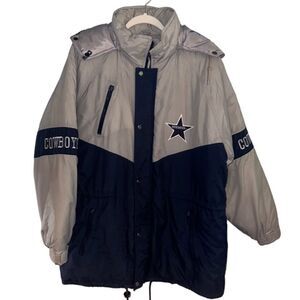 Men’s Dallas Cowboys vintage size M winter insulated jacket coat w hood